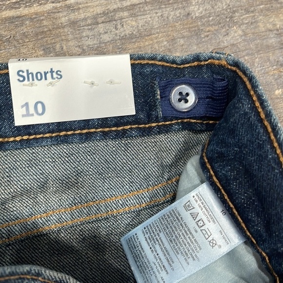 Old Navy adjustable waist shorts for girls - Picture 7 of 7